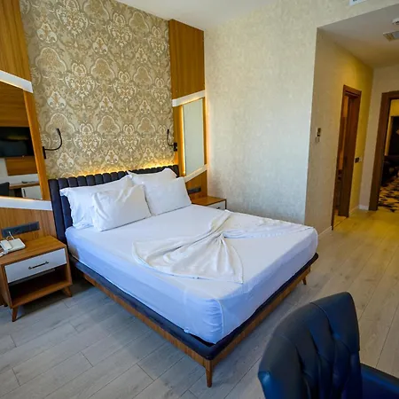 Isnova Airport 4* Antália