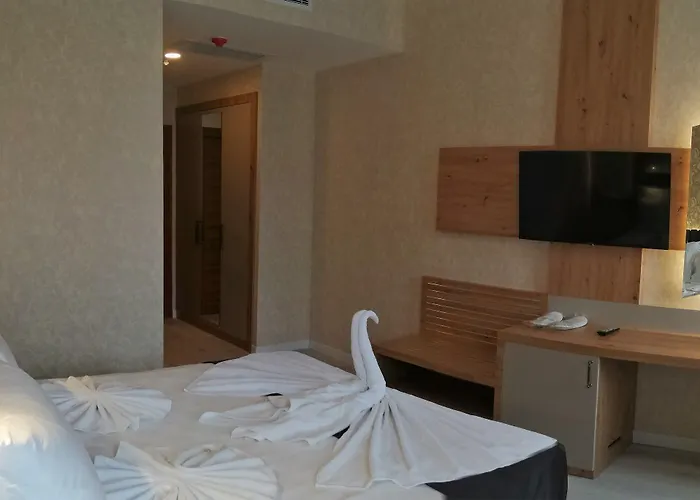 Isnova Airport 4* Antalya