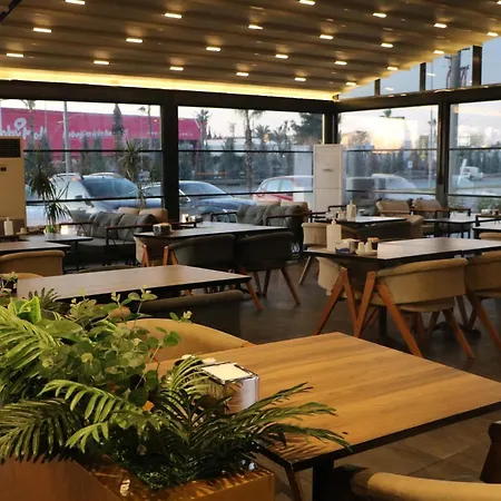 Isnova Airport Hotel