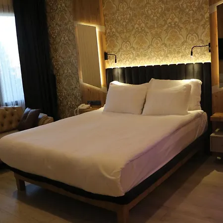 Hotell Isnova Airport 4*