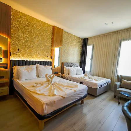 Isnova Airport Hotell 4*