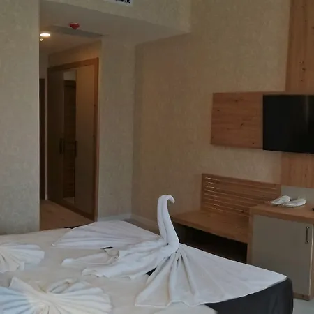 Isnova Airport 4* アンタルヤ